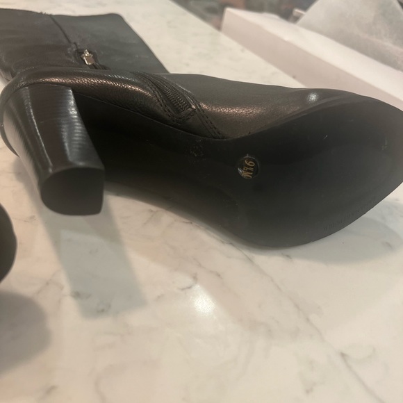 Banana Republic New in Box Shawna Knee Boots 9.5 Riding Boots Heeled Boots - Picture 6 of 7